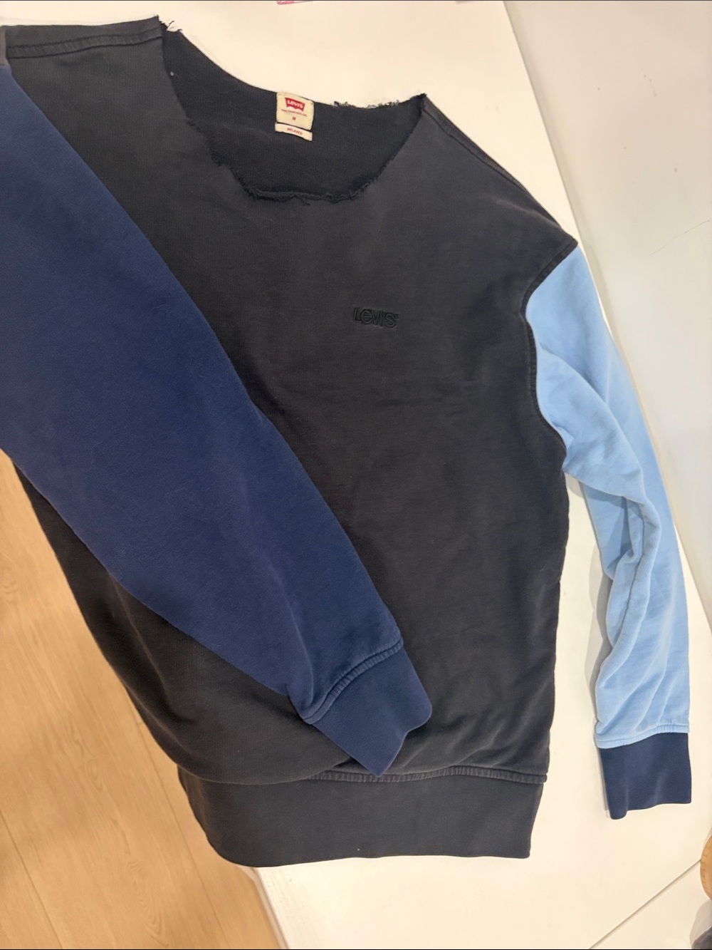 Levi's Colorblock Crewneck Sweatshirt in Black, Navy & Light Blue